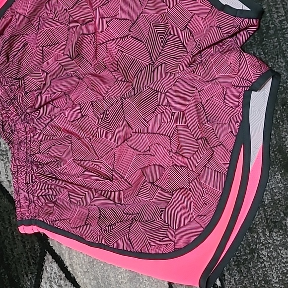 NIKE DRI-FIT MESH LINED EMBROIDERED SWOOSH LOGO ATHLETIC SHORTS - Picture 3 of 11